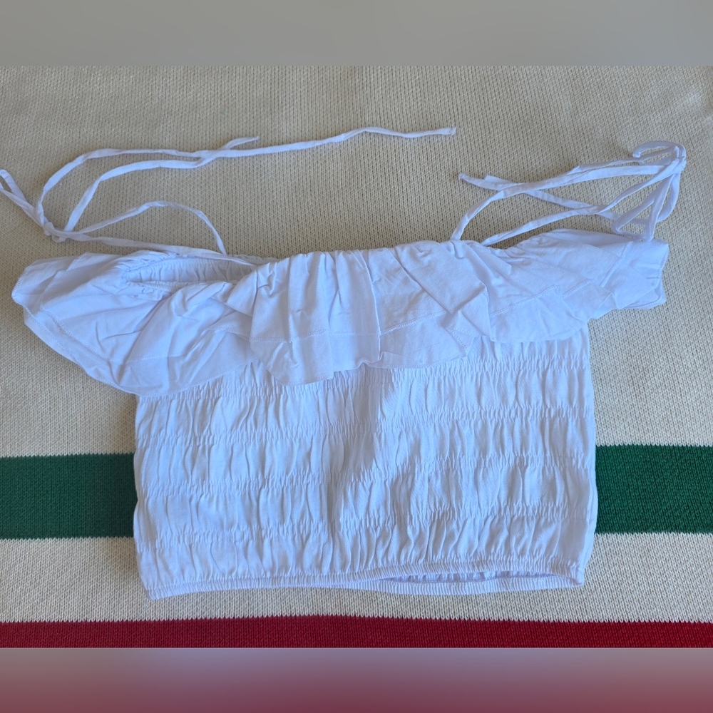 Zara White Ruffled Smocked Crop Top w Off-Shoulder Tie Straps NEW S Med - Picture 2 of 9
